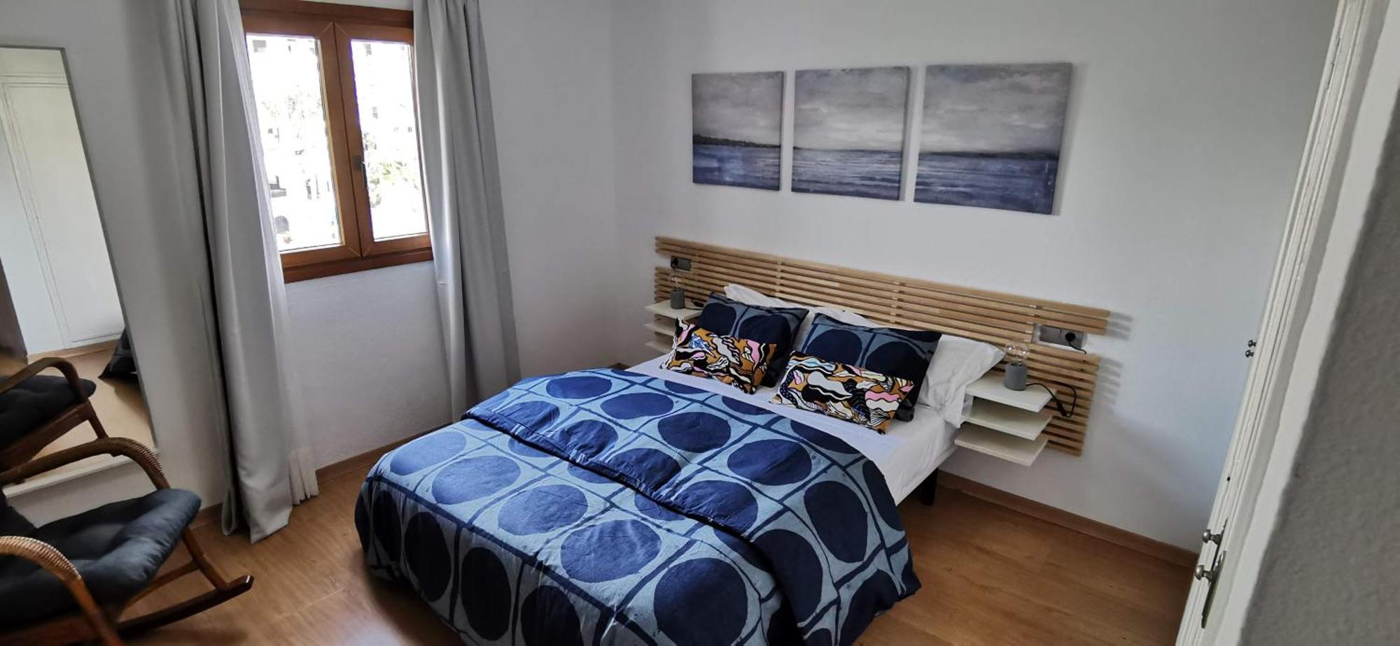 Puerto De La Duquesa Sea Views Apartment